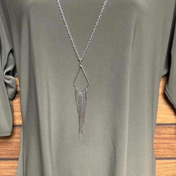 Notations Green Long Sleeve Blouse size small attached silver necklace - Picture 10 of 10